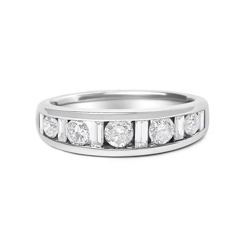 14K White Gold Alternating 1.0 Cttw Round And Baguette Diamond Channel Band Ring 1