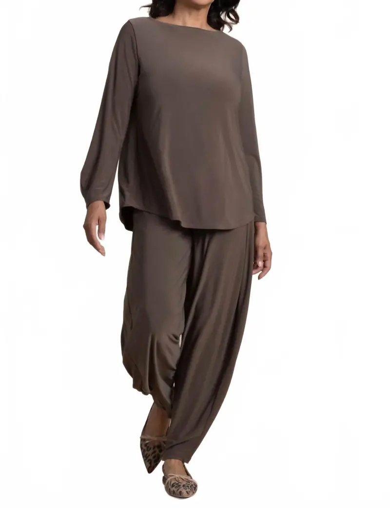 Barrel Sleeve Top In Tapenade 1