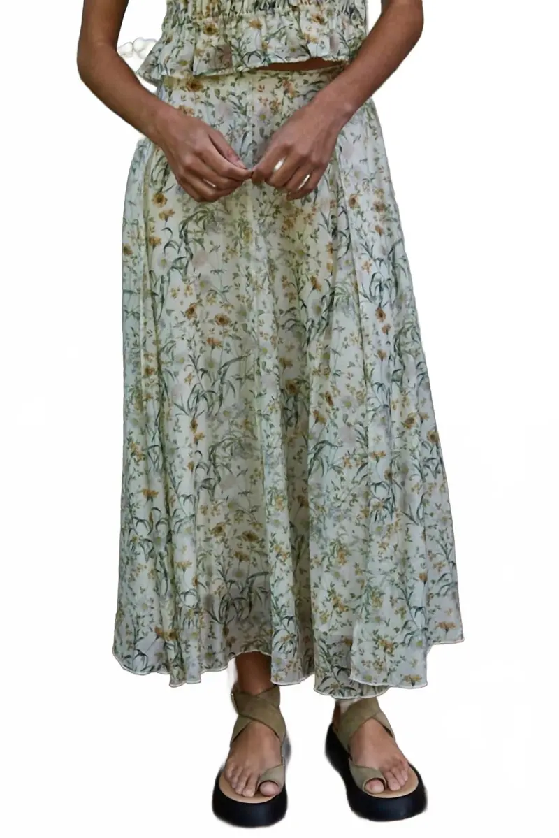 Beatrix Skirt In Floral Print 1