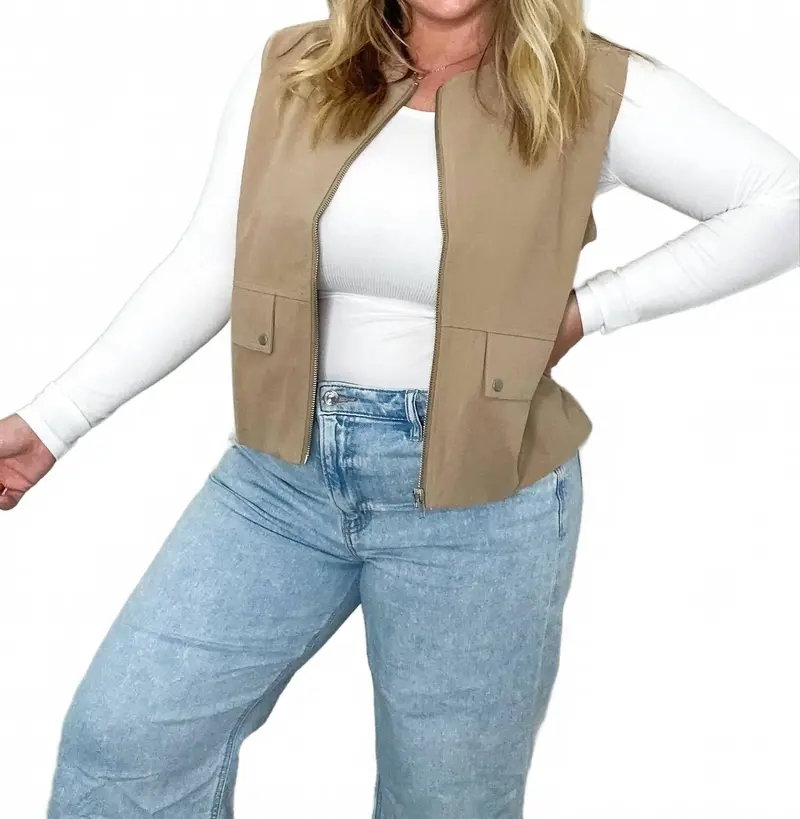 Canyon Oversized Cargo Zip Up Vest In Khaki 1
