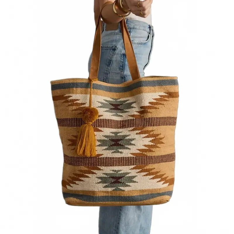Canyon Stripe Tote In Beige 1