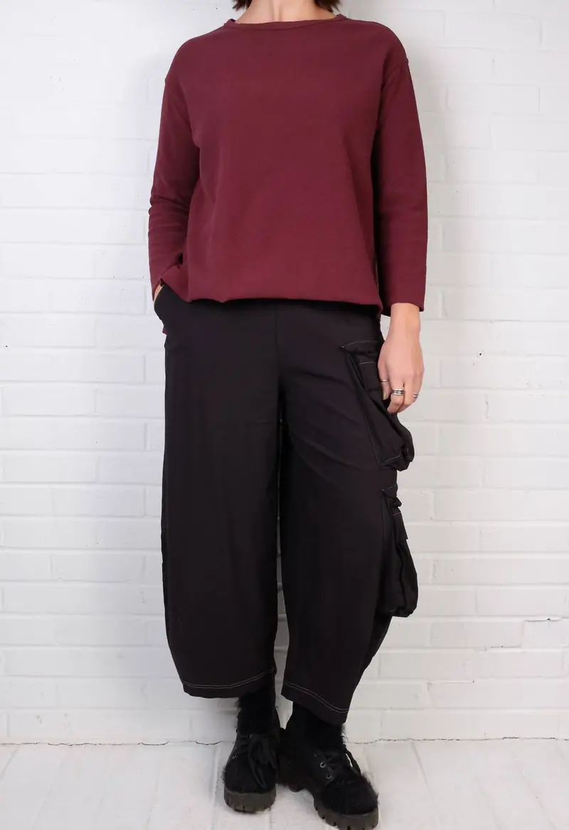 Cargo Pocket Trousers In Black 1
