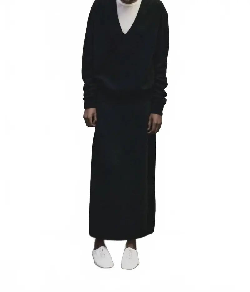 Cashmere Blend Knit Midi Skirt In Black 1