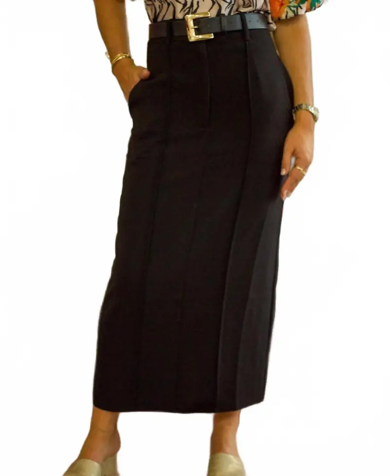 Classic Maxi Skirt In Black 1