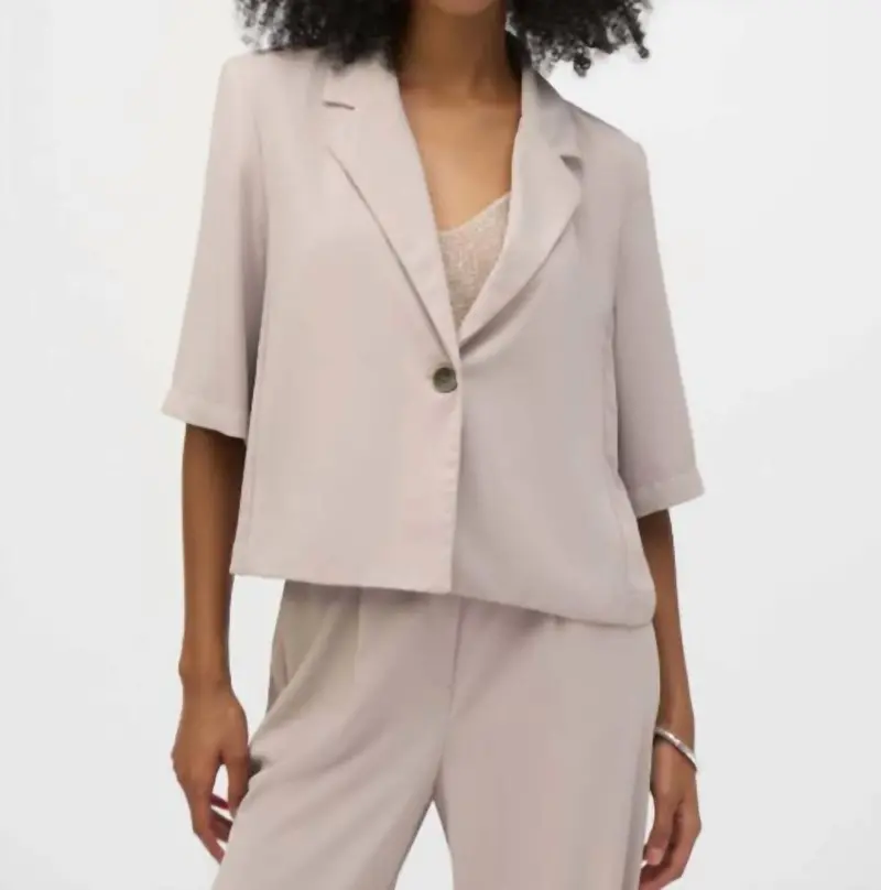 Cropped Collared Shirt In Dune 1