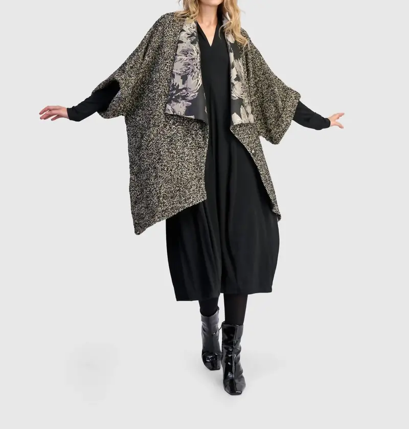 Delice Boucle Coat In Glow 1