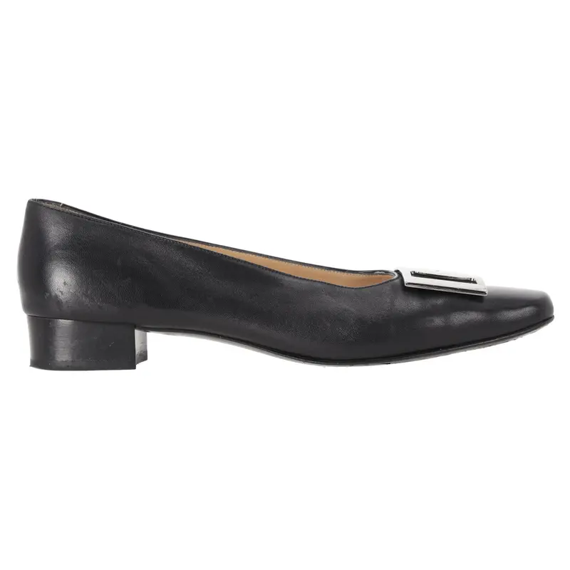Ferragamo Buckle Detail Pumps In Black Leather 1