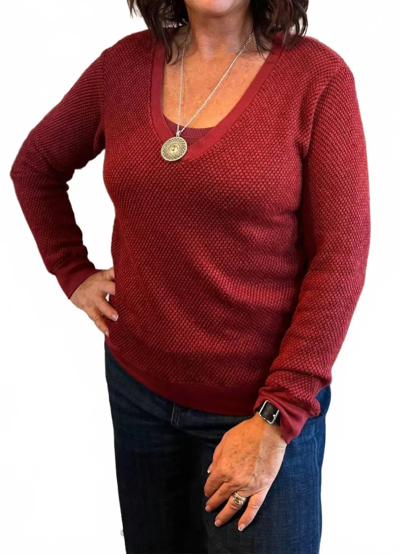 Gabrielle V Neck Pullover Sweater In Merlot 1