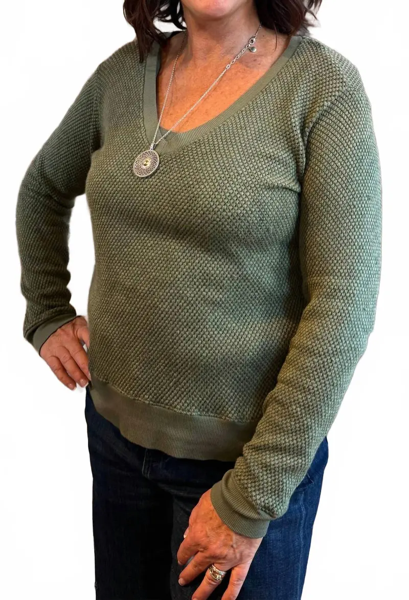 Gabrielle V Neck Pullover Sweater In Olive 1