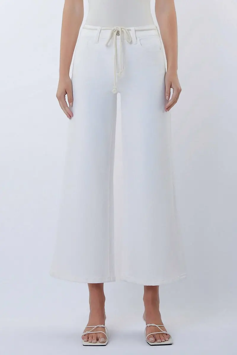 High Rise Crop Wide Leg Pants In White 1