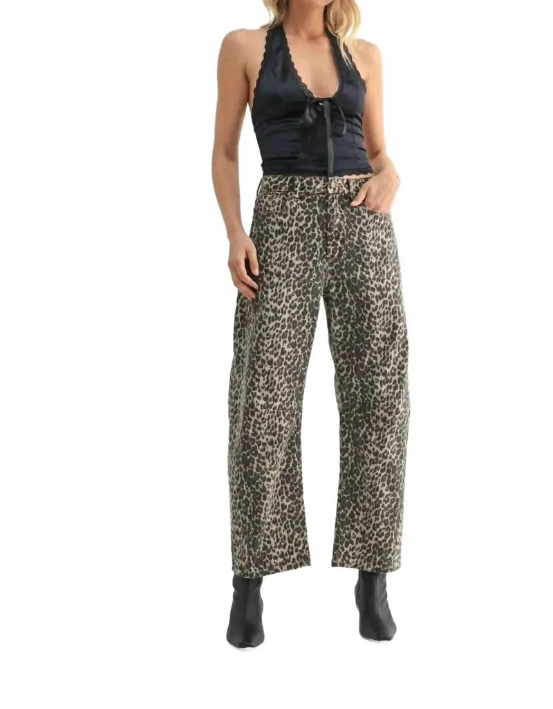 High-Waisted Tapered Fit Barrel Jeans In Leopard Print 1