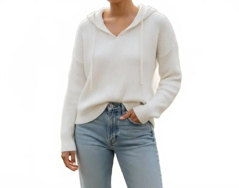 Hooded Sweater In White 1