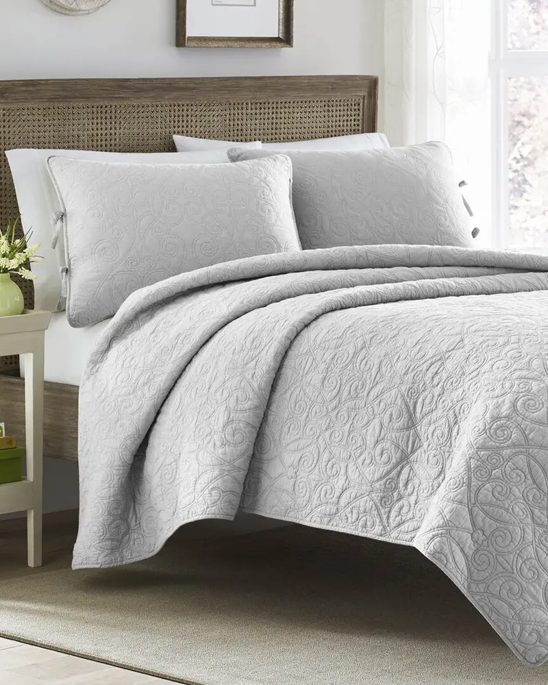Laura Ashley Felicity Quilt Set 1