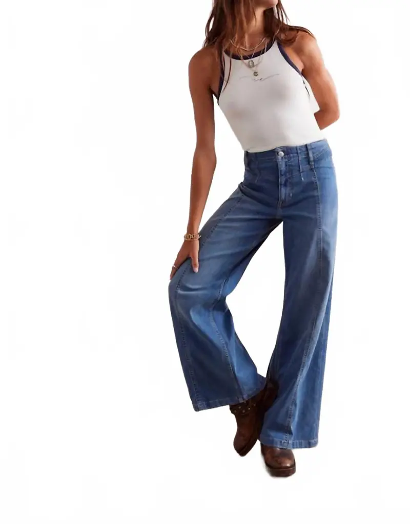 Libre Wide Leg Jean In Blue 1