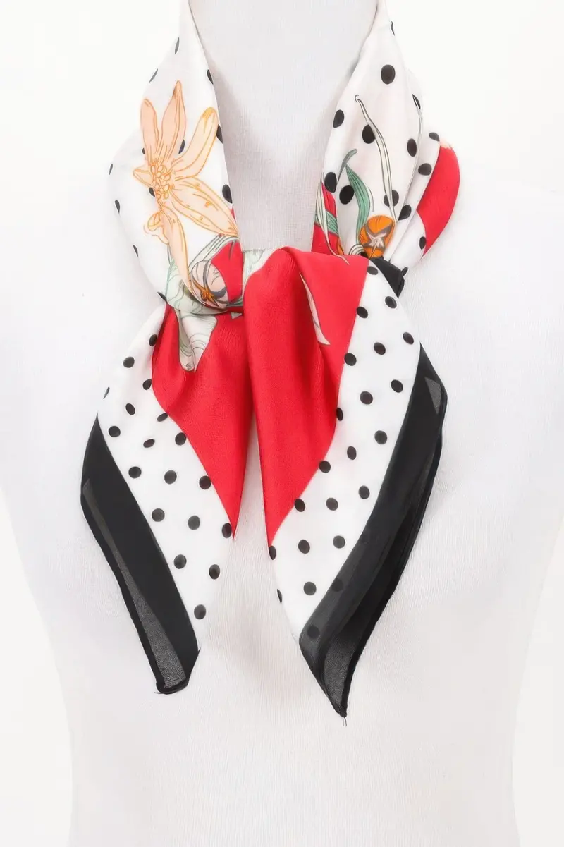 Lightweight Floral Bandana For Effortless Styling 1