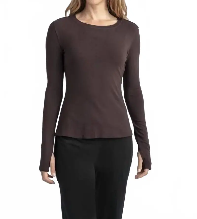 Long Sleeve Scoop Neck Tee In Bark 1
