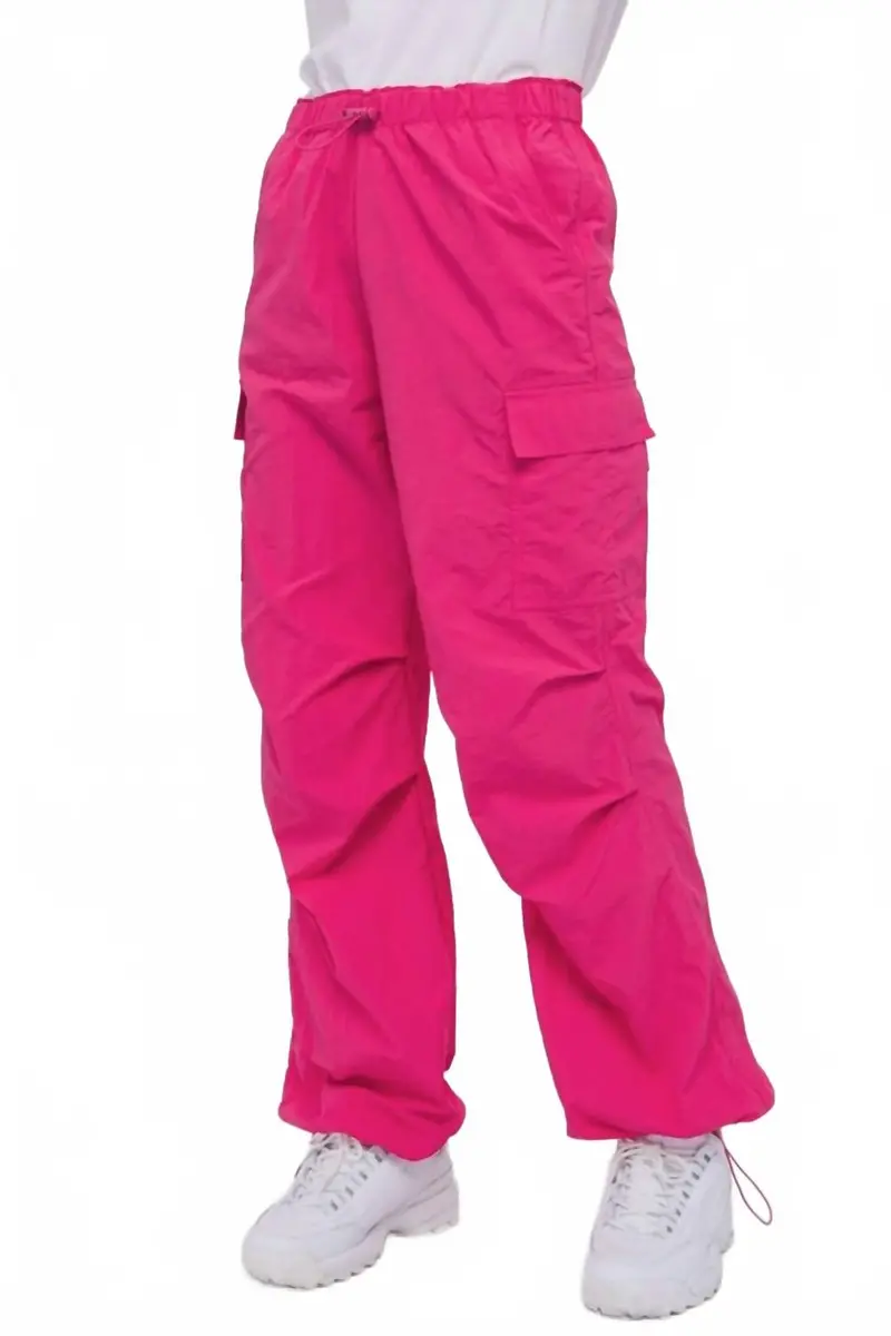 Loose Fit Parachute Cargo Pants In Magenta 1