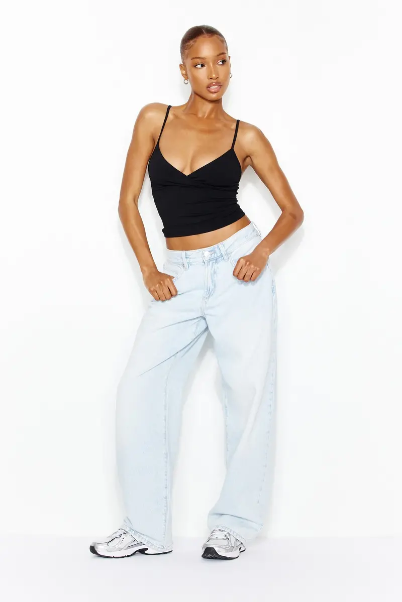 Low Rise Baggy Jeans 1