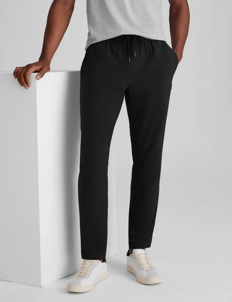 Men's Luxe Traveler Woven Pant 1