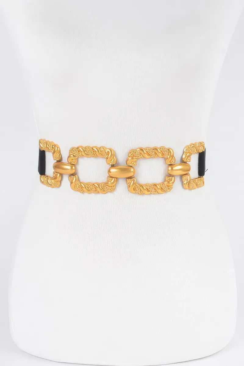 Modern Elastic Belt With Metal Buckle Detail 1