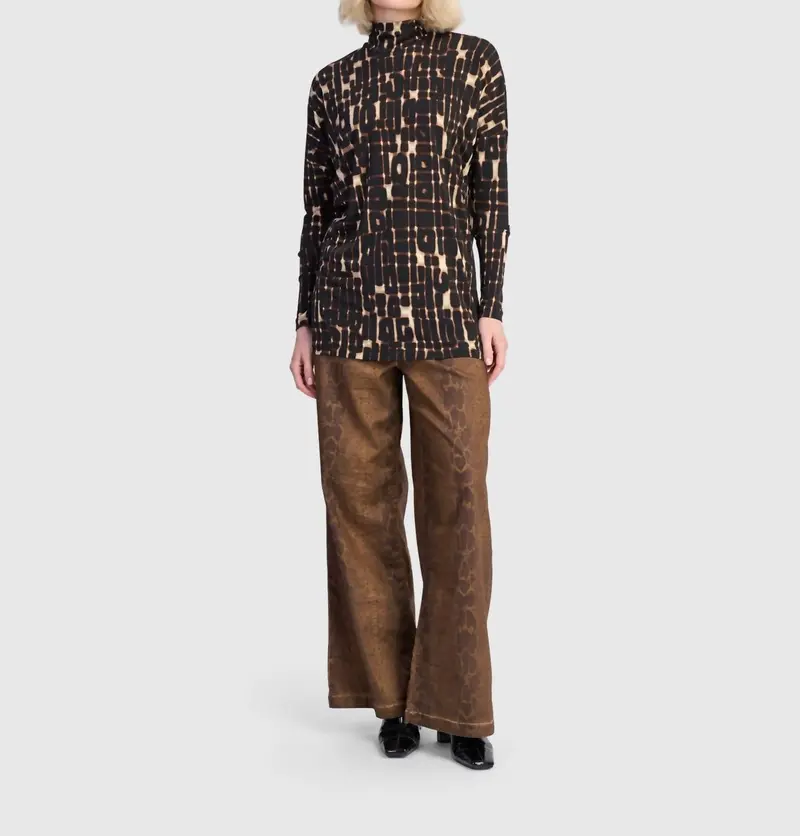 Neula Mockneck Top In Matrix 1