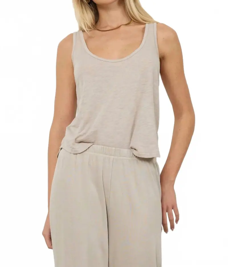 New Boyfriend Tank In Oak Bark 1