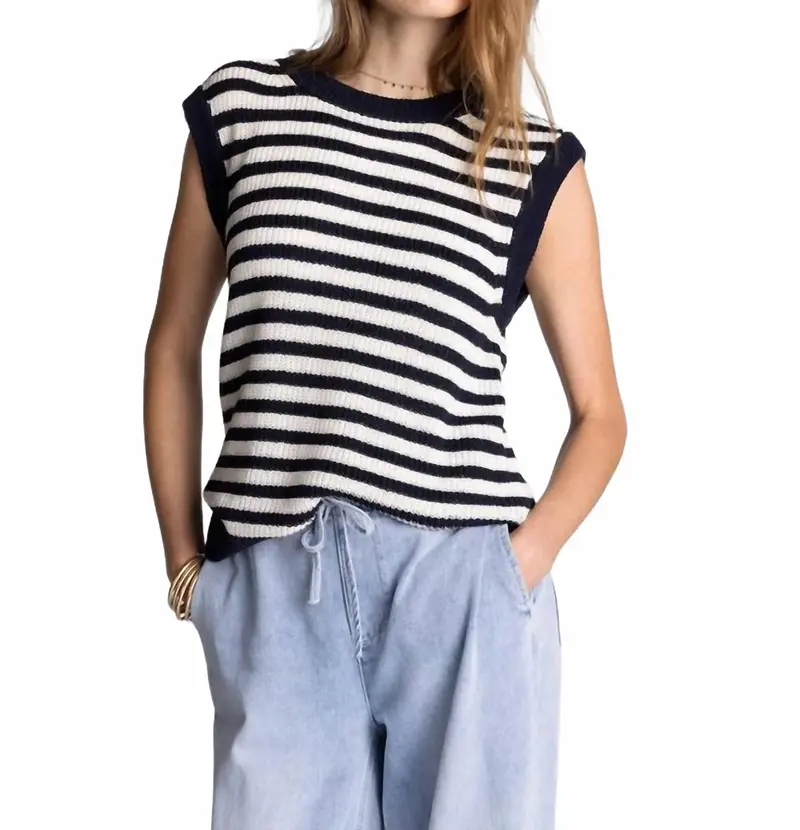 Orta Tank Top In Navy 1