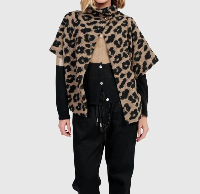Panthera Cozy Cropped Jacket In Leopard 1