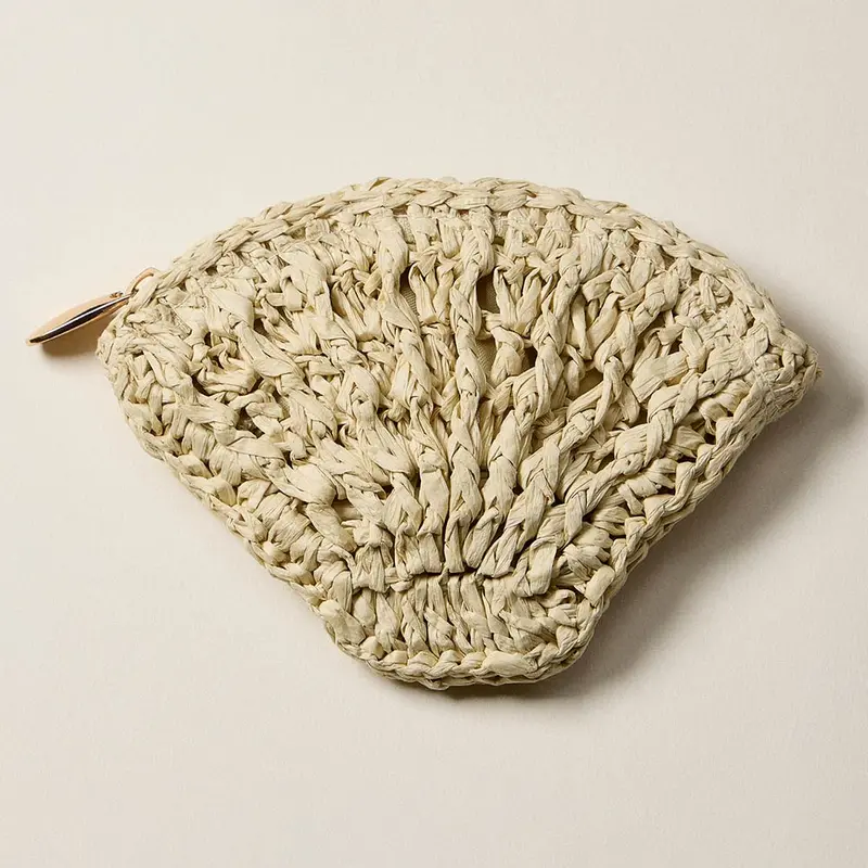 Shell Shaped Raffia Pouch Bag 1