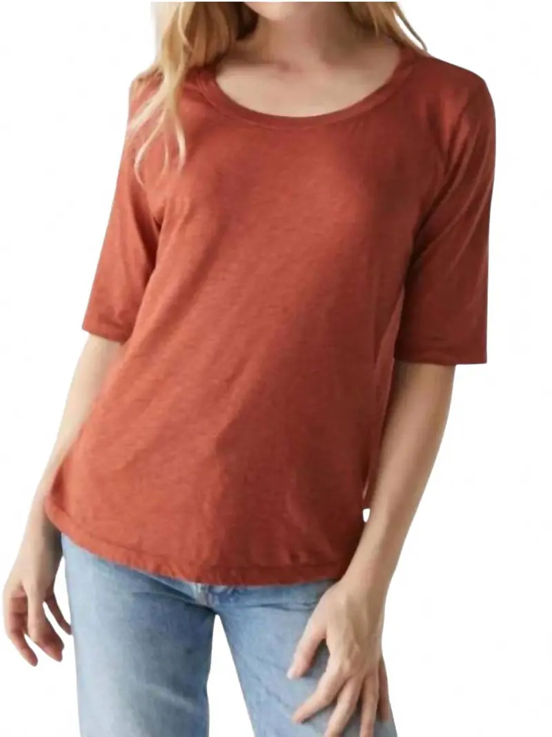 Short Sleeve Dua Tee In Pecan 1