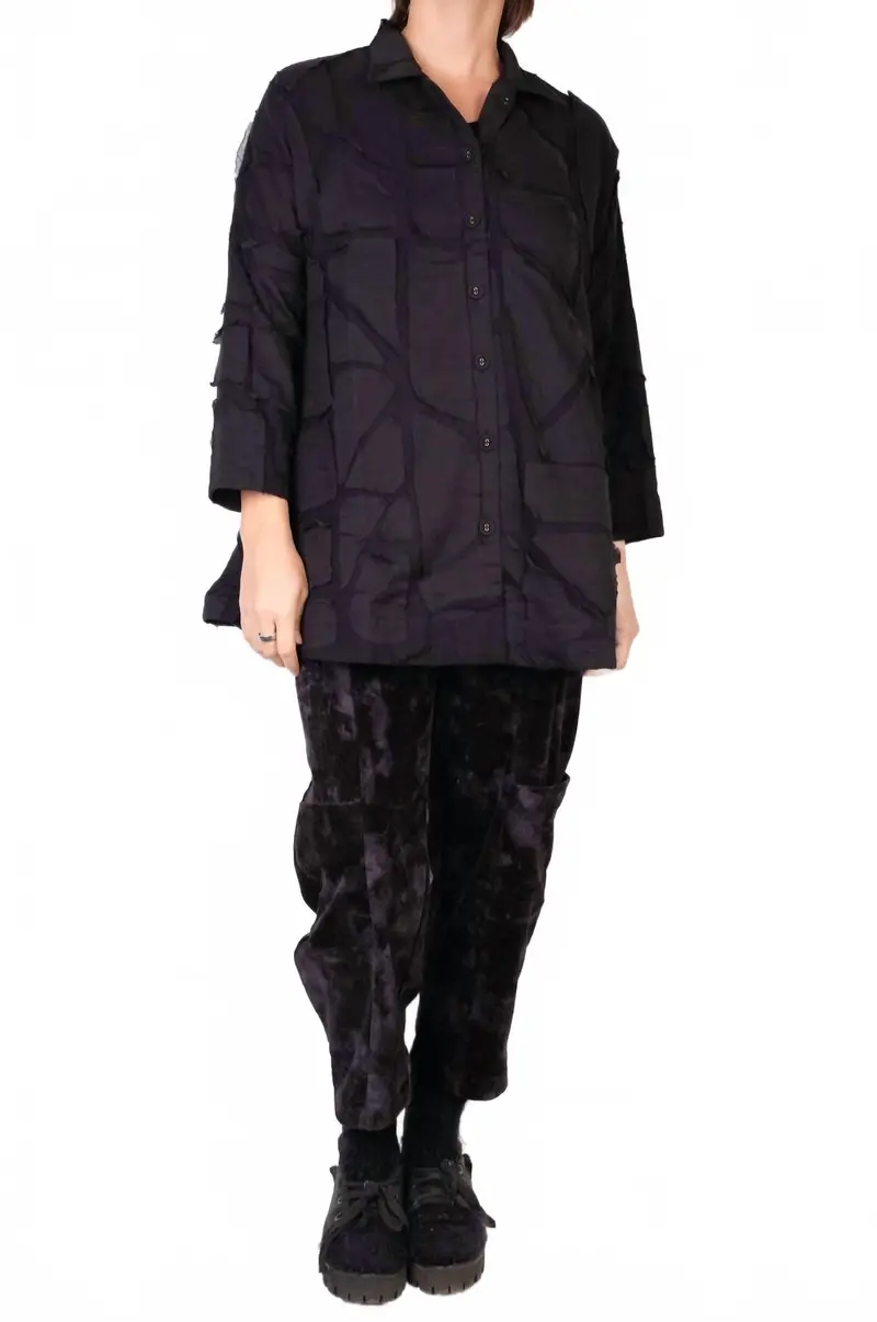 Swing Shirt In Black Patch 1