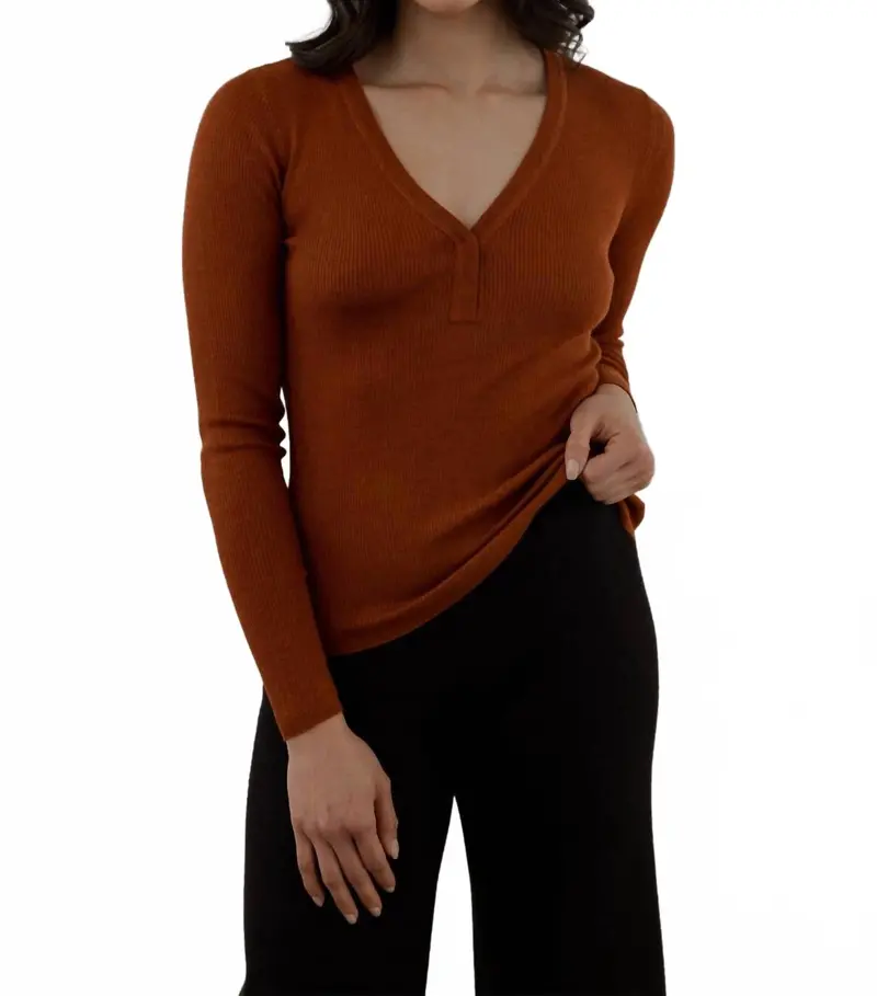 V-Neck Henley Pullover In Rust 1