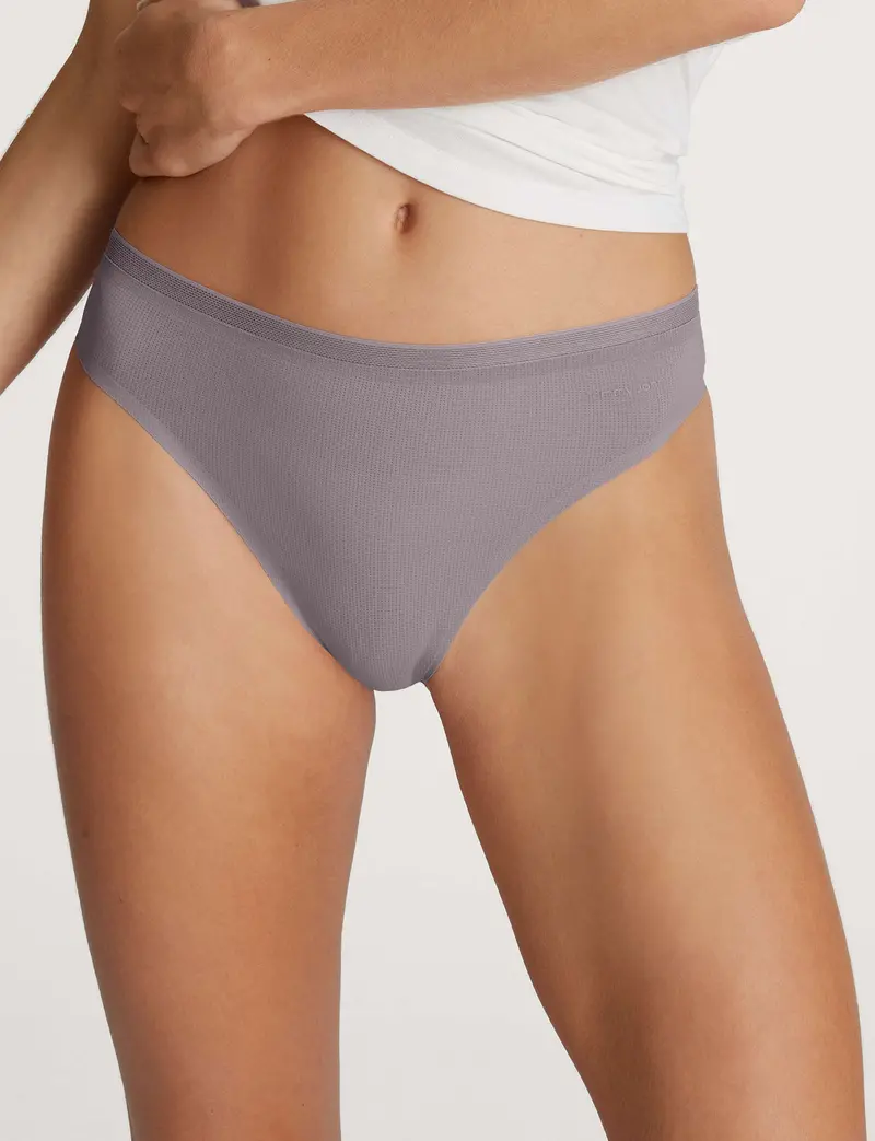 Women's Air Thong 1