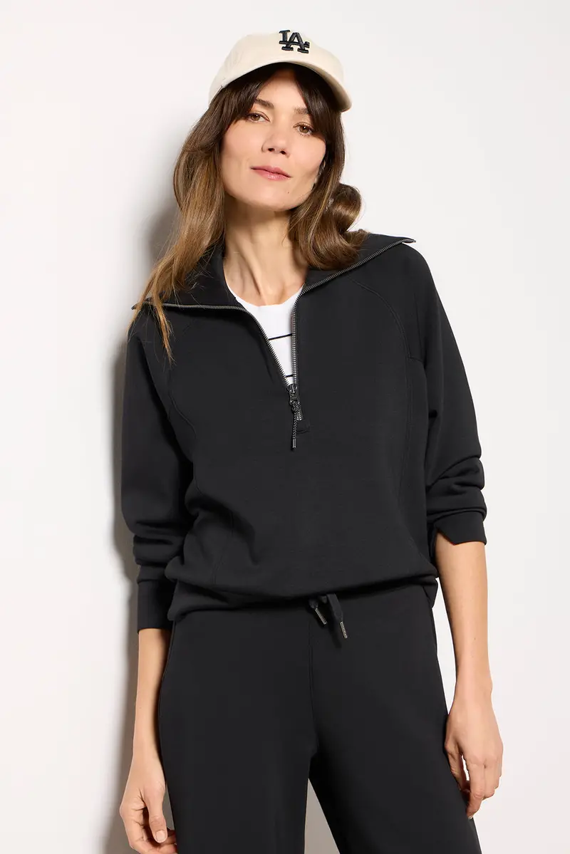 Women's Airessentials Half Zip Top 1