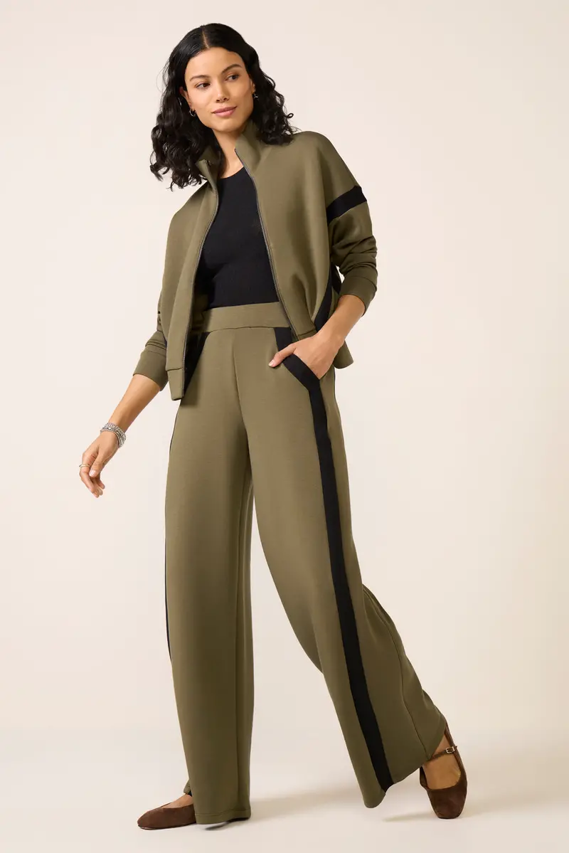 Women's Airessentials Striped Track Pants 1