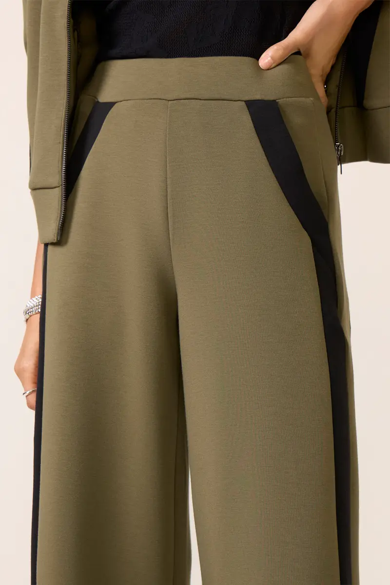 Women's Airessentials Striped Track Pants 2