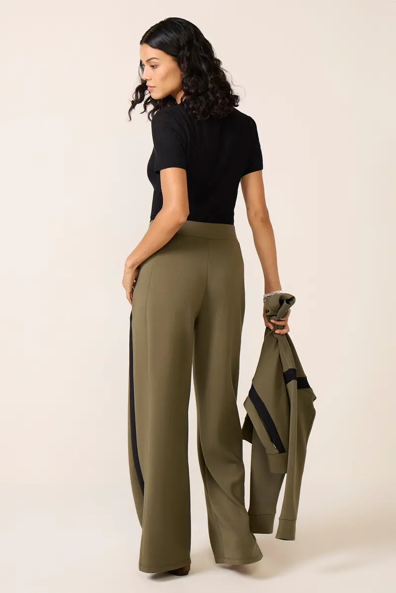 Women's Airessentials Striped Track Pants 4