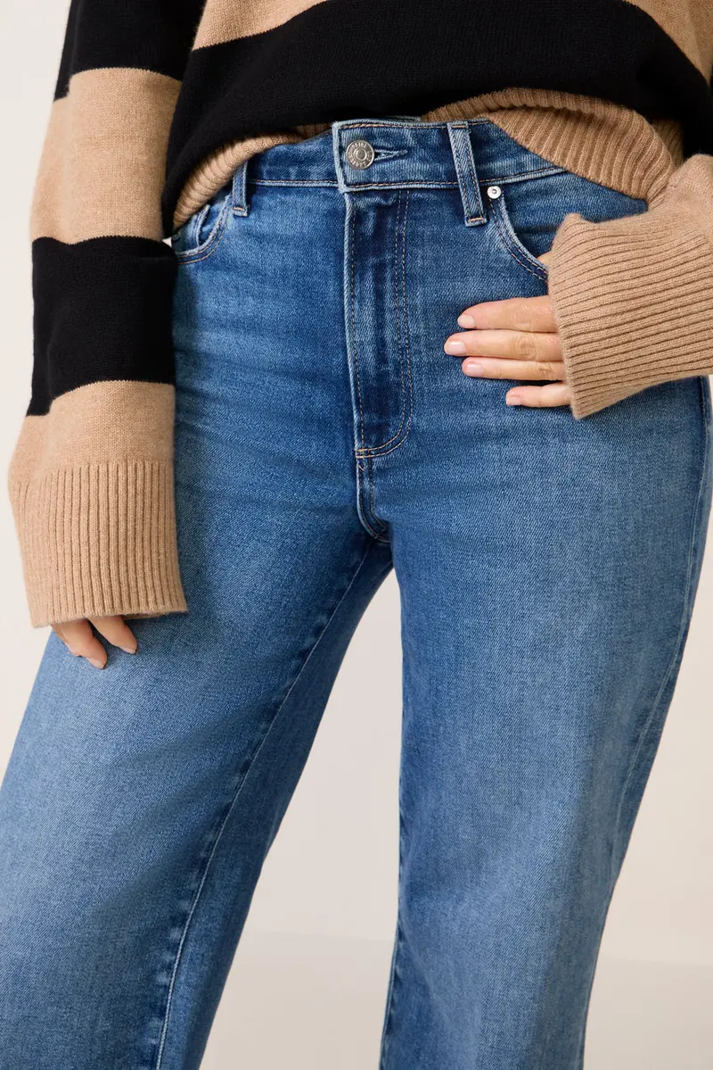 Women's Anessa 31' W Raw Hem Wide Leg Jean 2
