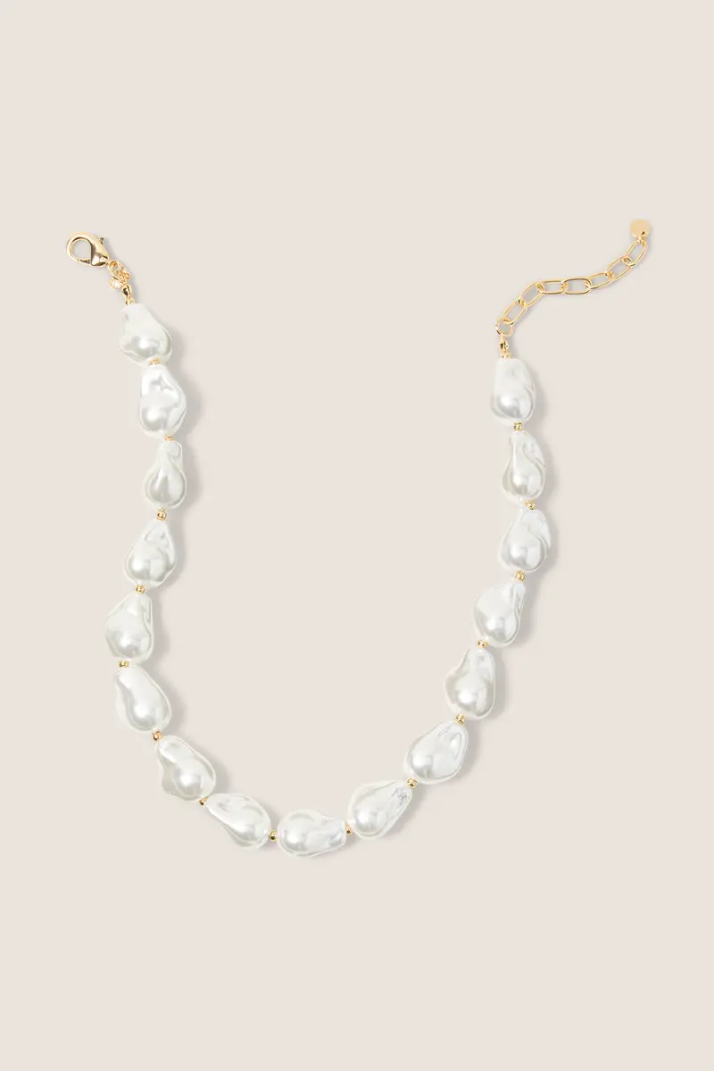 Women's Athena Pearl Necklace 1