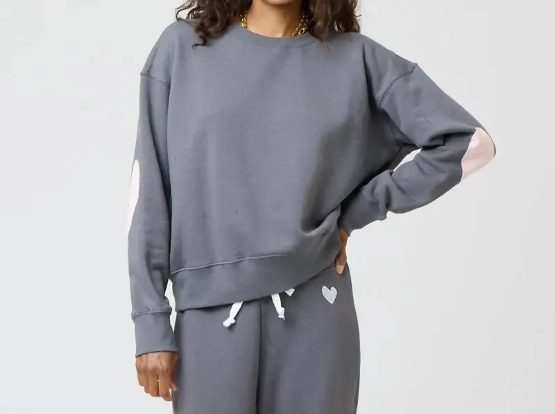 Women's Boyfriend Sweatshirt In Faded Carbon 1