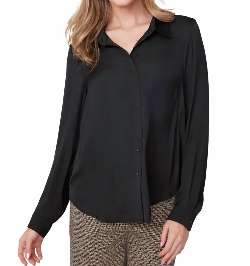 Women's Button Up Collared Blouse In Black 1