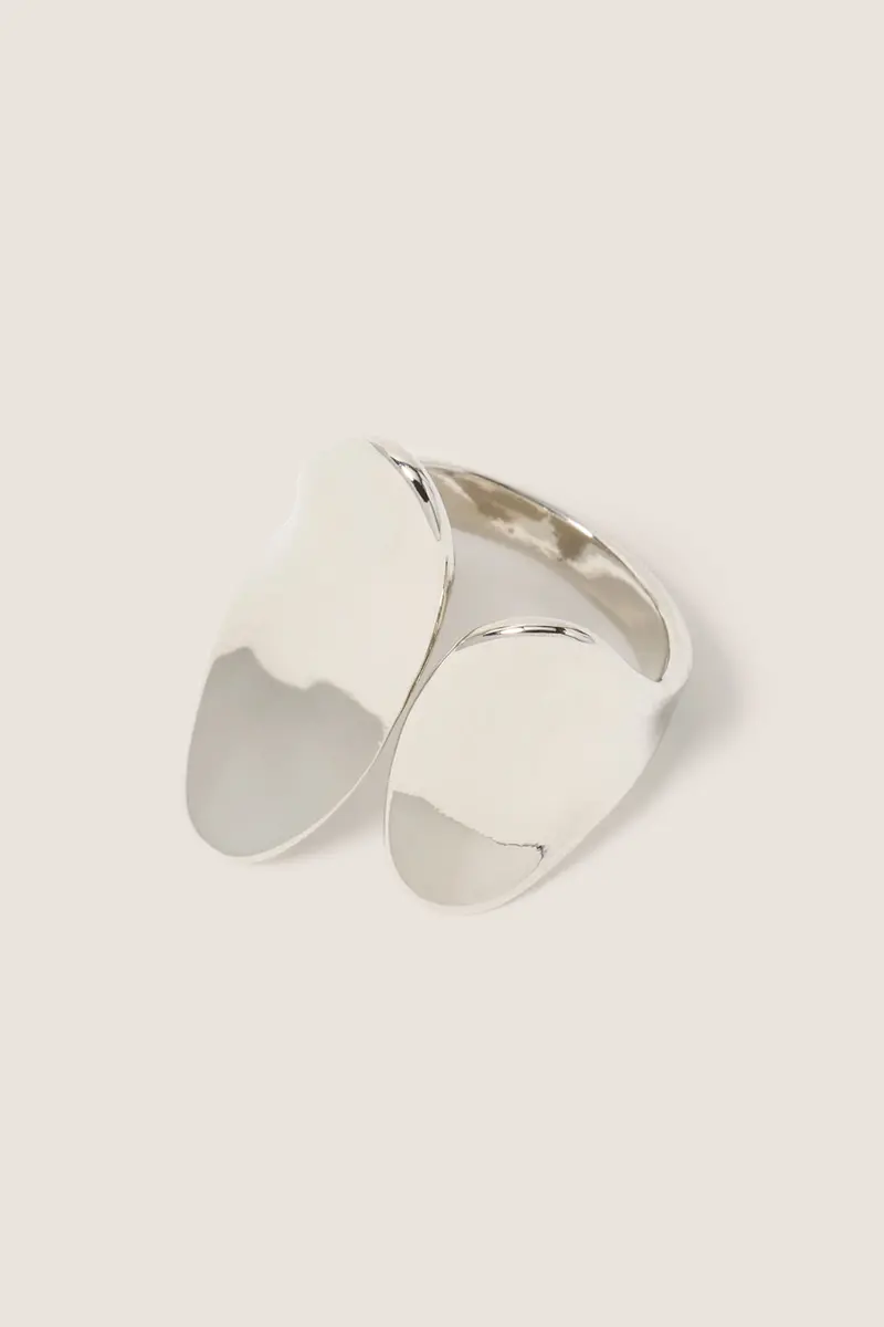 Women's Cecile Hammered Ring 1