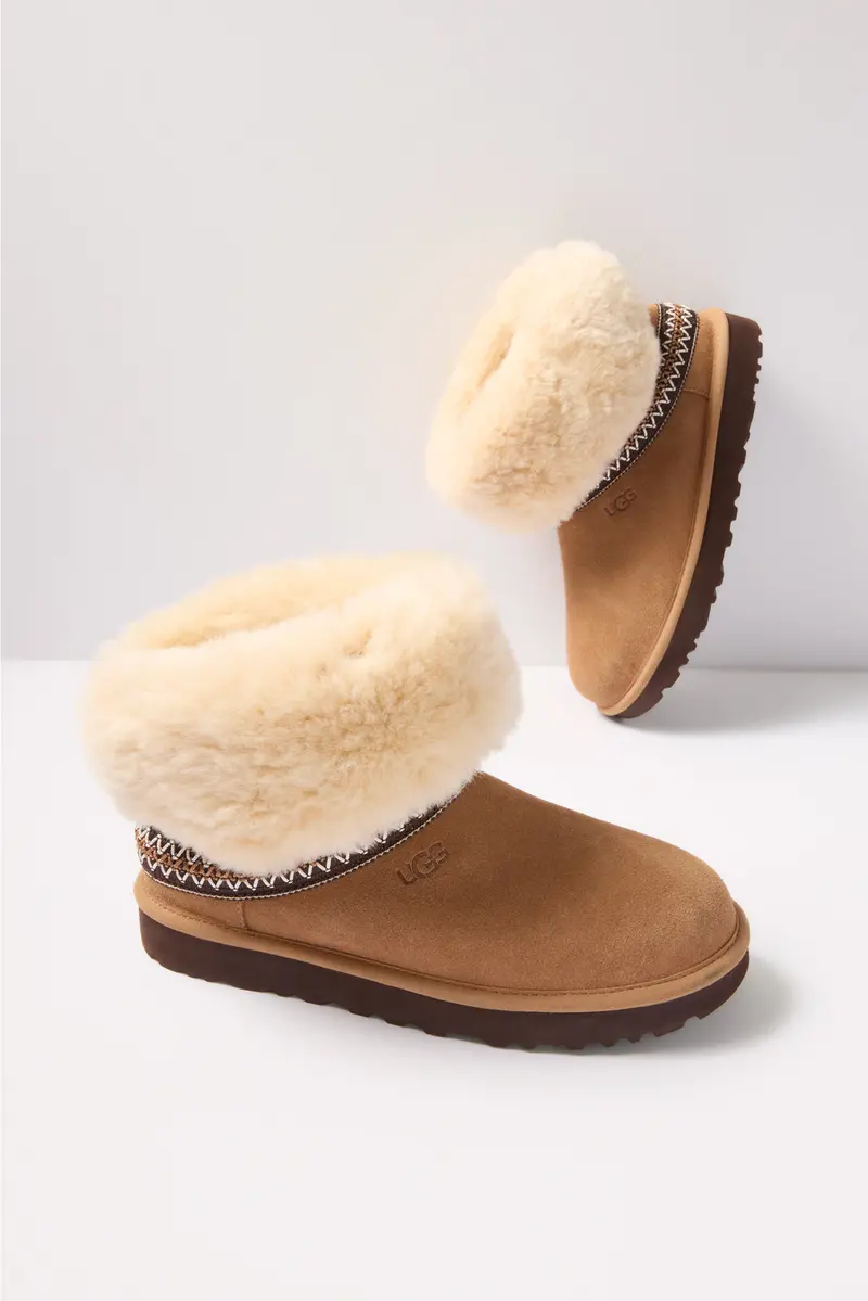 Women's Classic Short Crescent Shoes 1