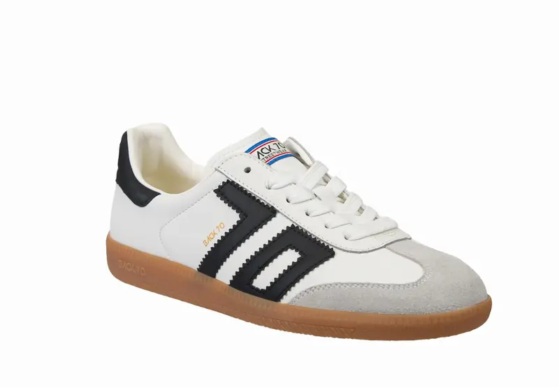 Women's Cloud Sneaker In White Black 1