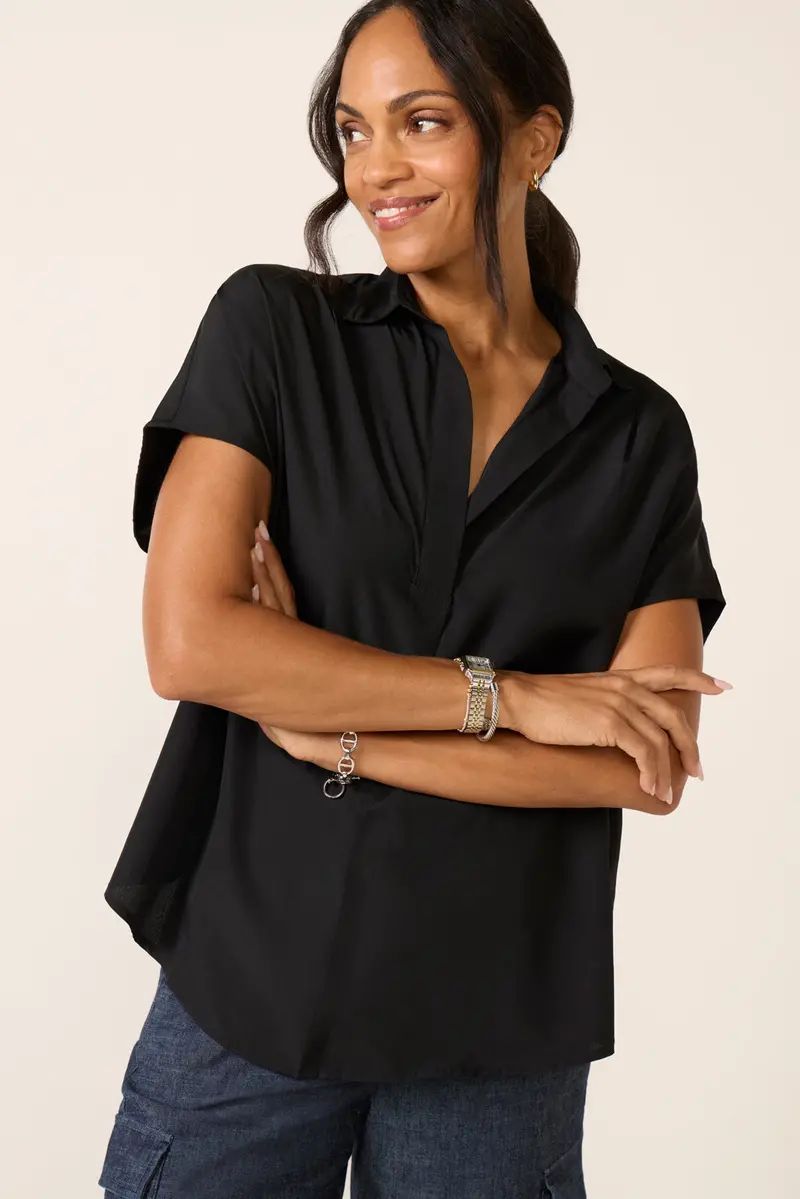 Women's Crepe Short Sleeve Popover Top 1