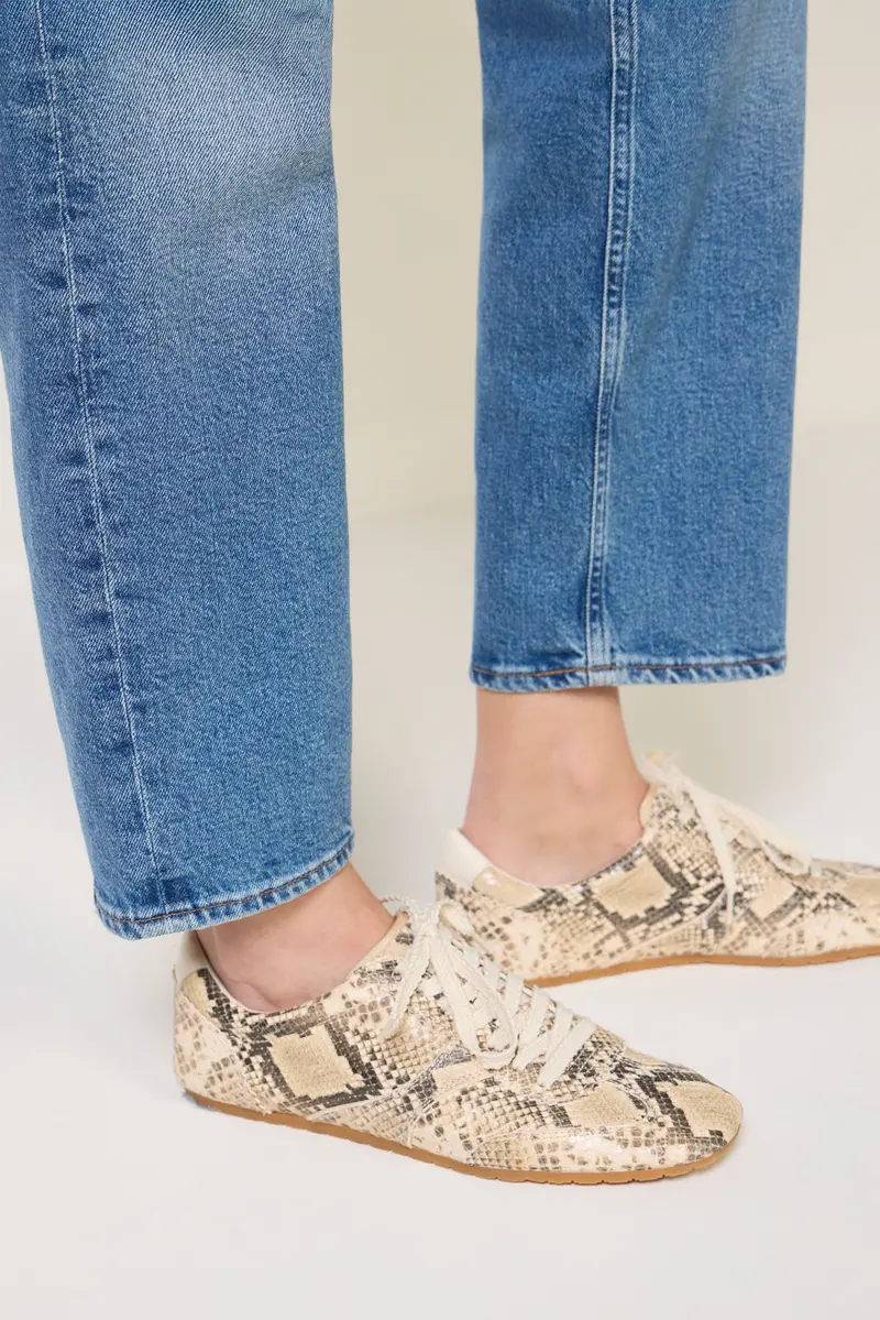 Women's Dorie Sneakers 1