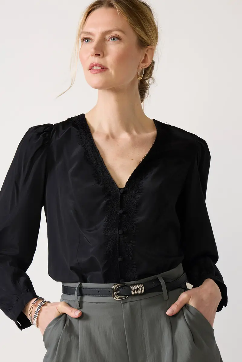 Women's Eva Lace Front Blouse 1