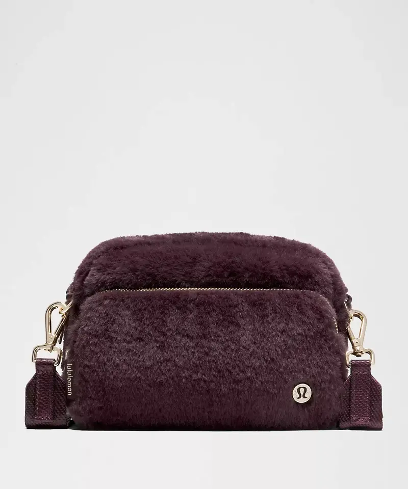 Women's Everywhere Plush Fleece Crossbody Bag In Black Plum/Gold 1