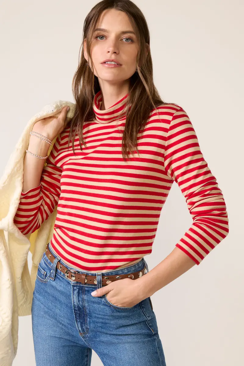 Women's Feather Cloud Layering Turtleneck Top 1