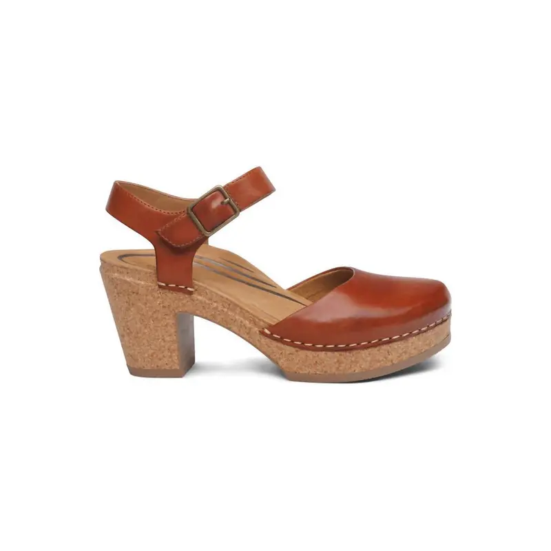Women's Finley Clogs In Cognac 1